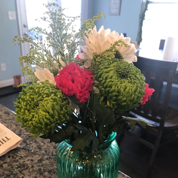 Meet your Posher, Meagan - Picture 1 of 1